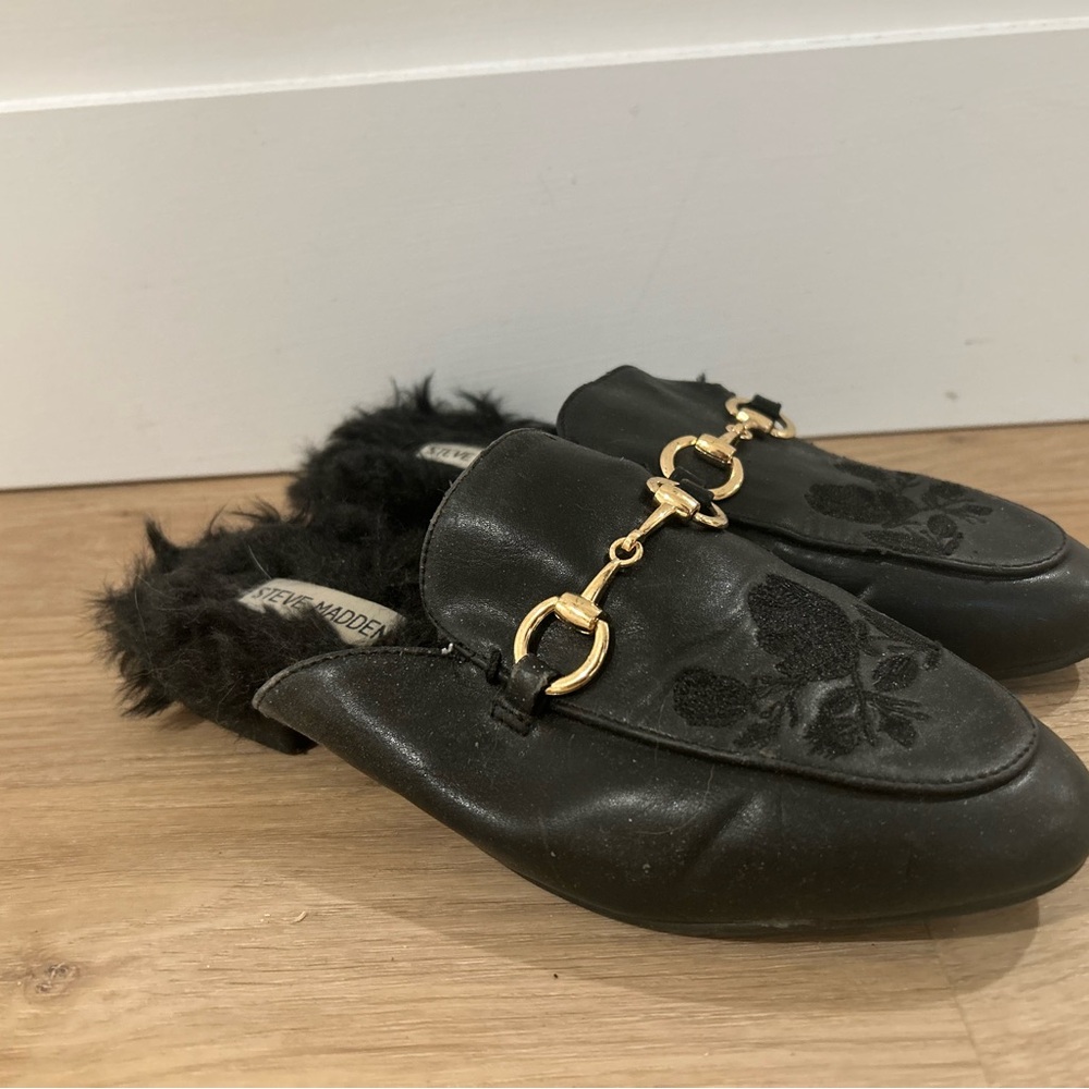 Steve Madden Black Faux-Fur Backless Loafers with Gold Bit Detail
